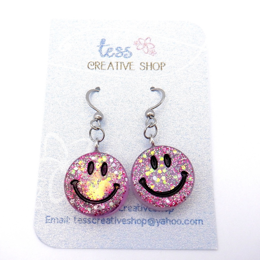 Small Happy Face Resin Earrings NEW